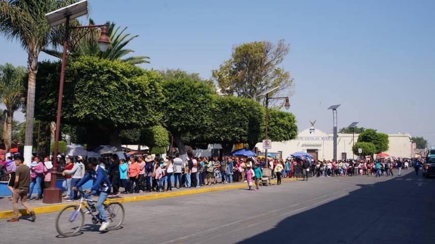 Ayuntamiento municipal festeja a las mamás en su día en San Pablo Del Monte