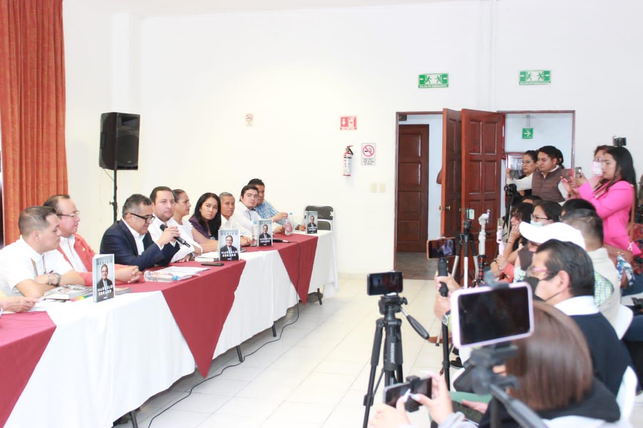 Presentan en Tlaxcala el libro “El camino de México” escrito por Marcelo Ebrard