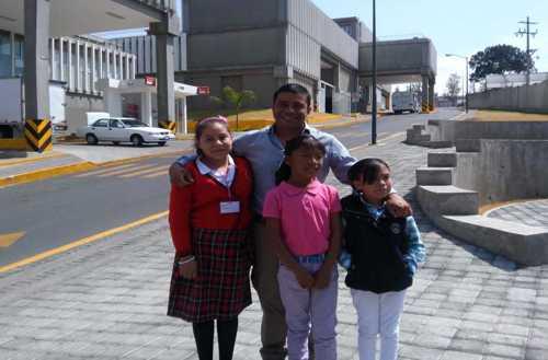 Participan tres niños tlaxcaltecas en el 9° Parlamento Infantil 2014