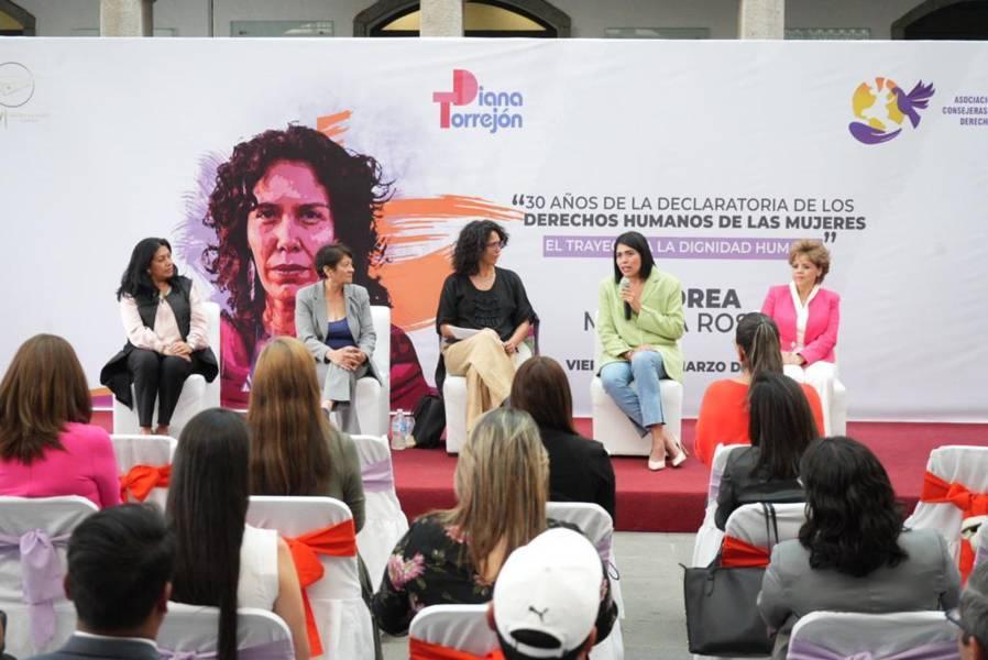 Conmemora Diana Torrejón, 30 años de la declaratoria de los derechos humanos de las mujeres  