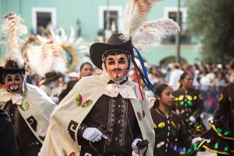 Encabezó Gobernadora Lorena Cuéllar magno desfile de inicio del “Carnaval Tlaxcala 2023”