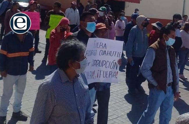 Revienta conflicto en Teolocholco por las presuntas transas del presidente de cuarta