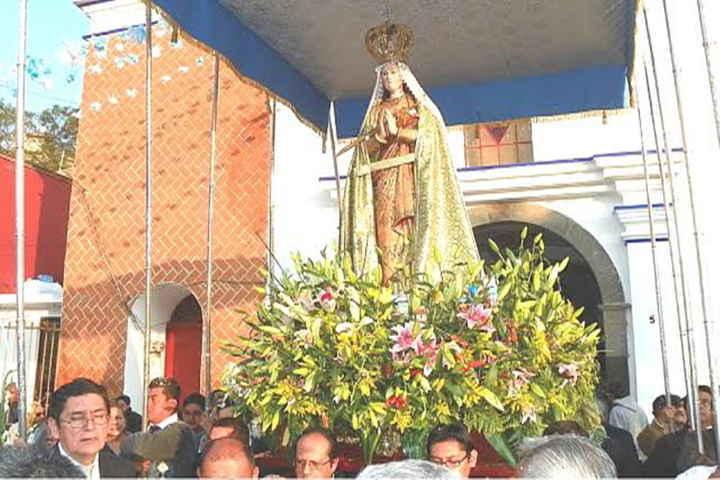 La virgen de Ocotlán recorre las calles de Tlaxcala