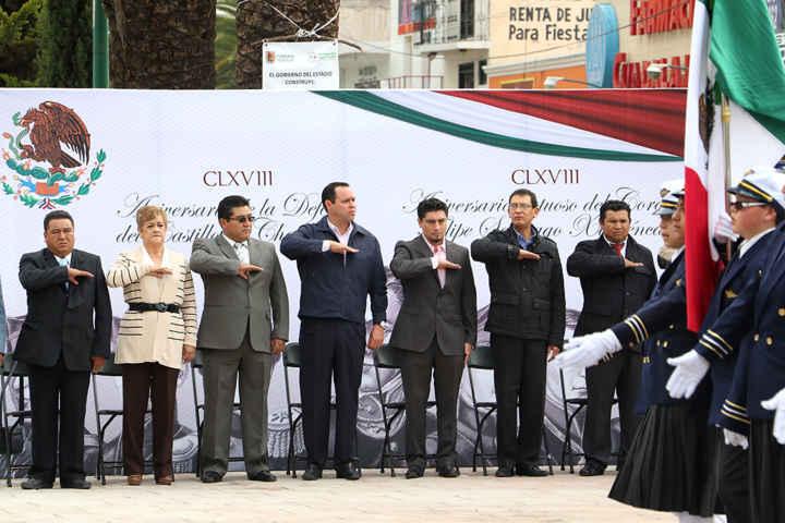 Autoridades de Apizaco rindieron homenaje a los Niños Héroes de Chapultepec
