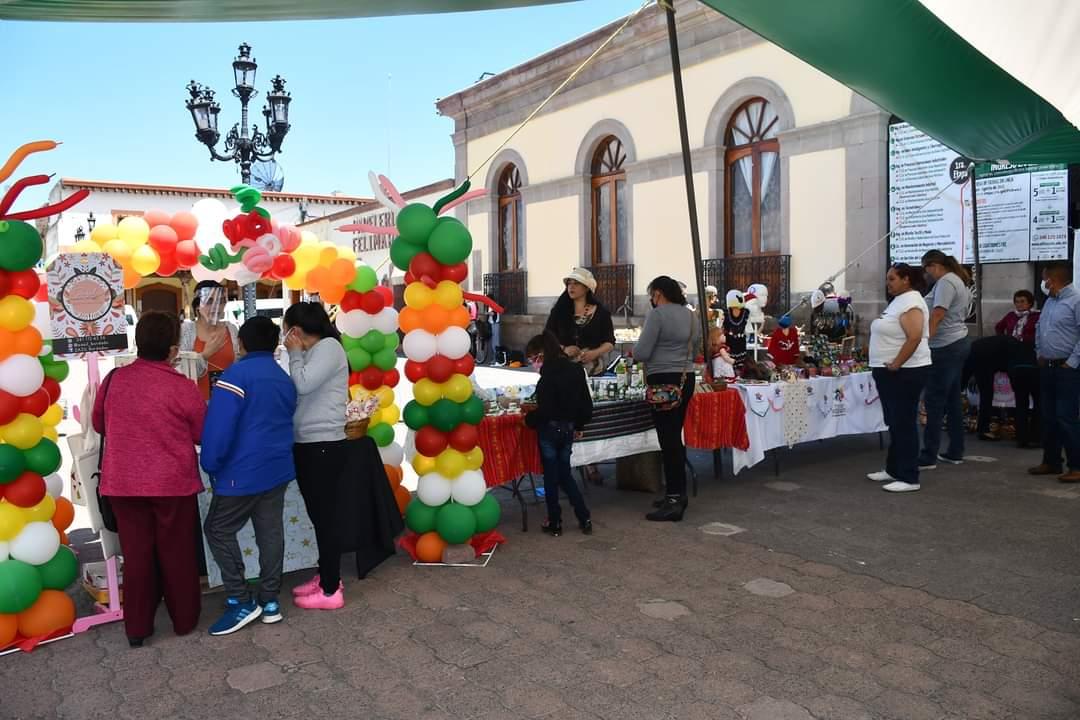Artesanos y Gobierno Municipal celebran el XIII Festival del Artesano