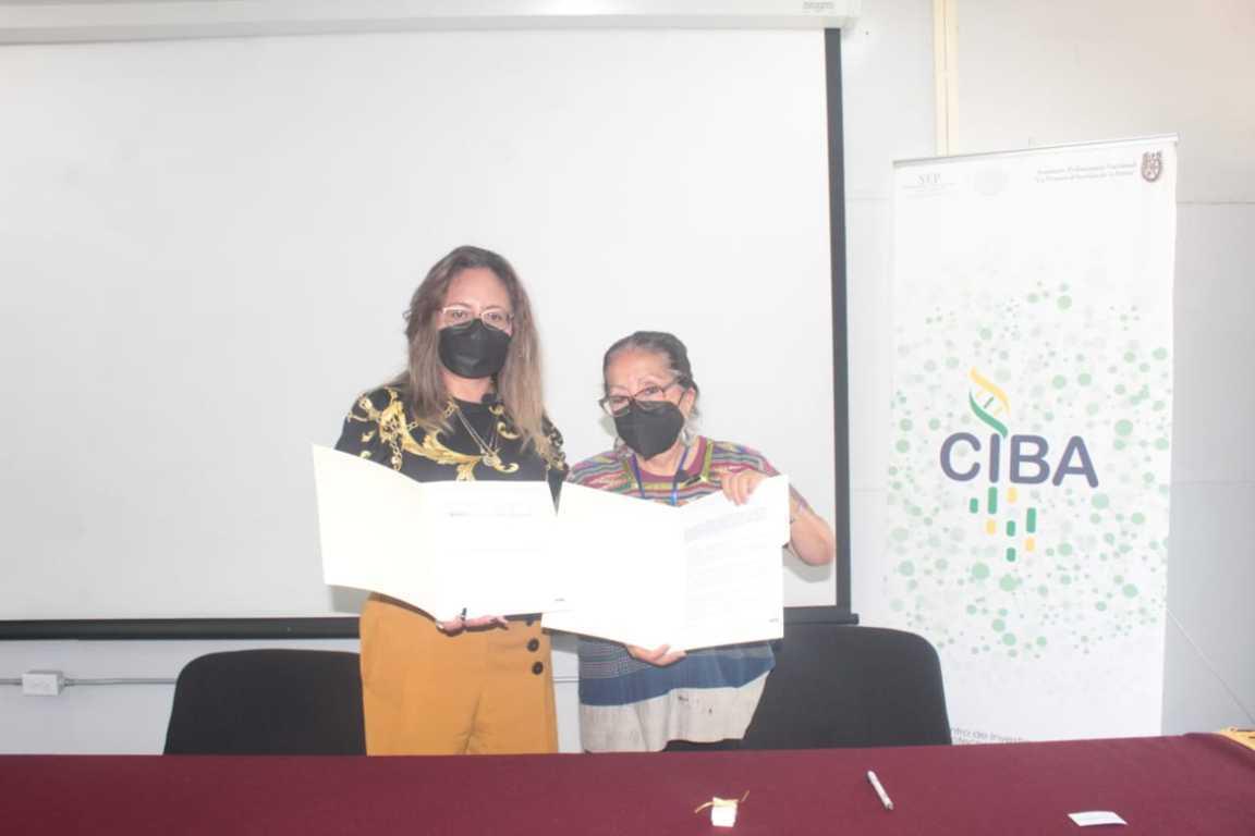 Firman convenio de colaboración el IPN y la Fundación Desiderio Hernández Xochitiotzi