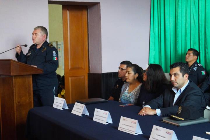 Icatlax capacitara a policías y con esto mejoraran su desempeño: alcalde