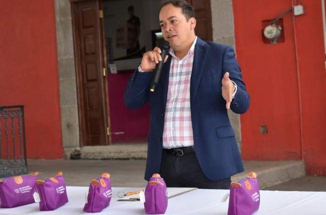 Cinismo, alcalde de Nativitas monta show para sacar raja política.