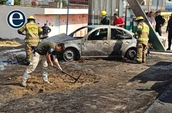 Se incendia vehículo huachicolero en Tetla; hay una persona muerta  