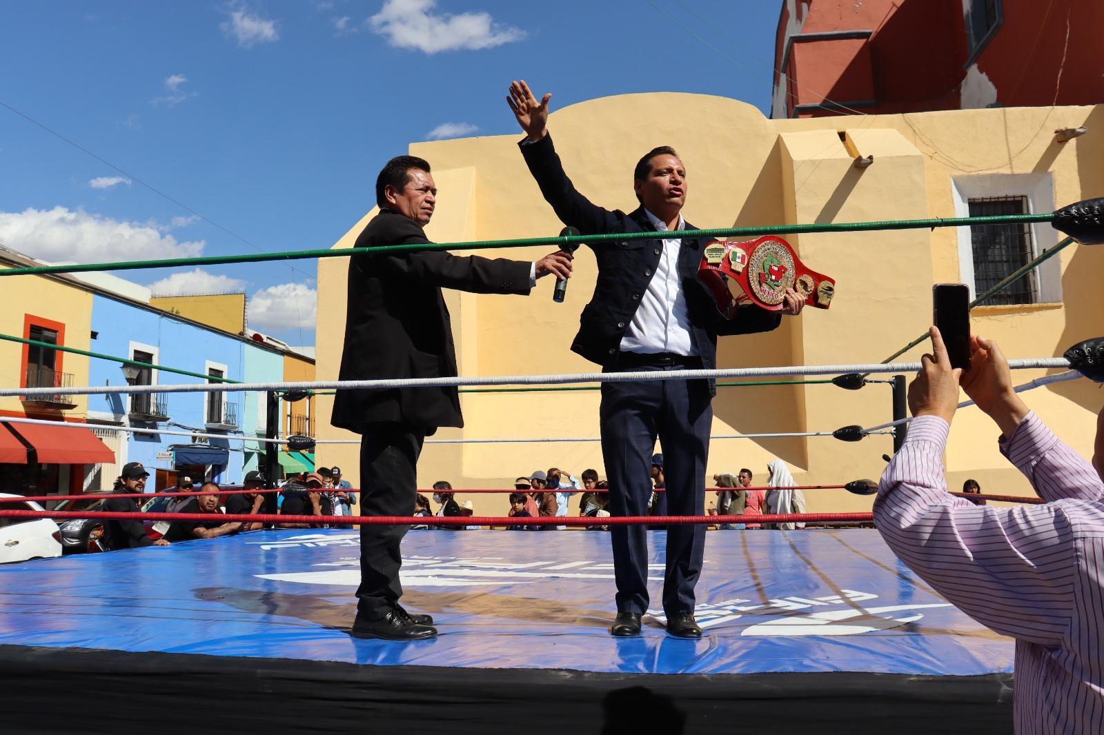 Invita Luis Antonio Herrera a función gratuita de lucha libre independiente en San Gabriel Cuautla