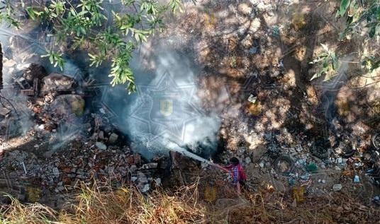 Seguridad Pública de SPM atiende incendio de llantas en San Isidro Buensuceso