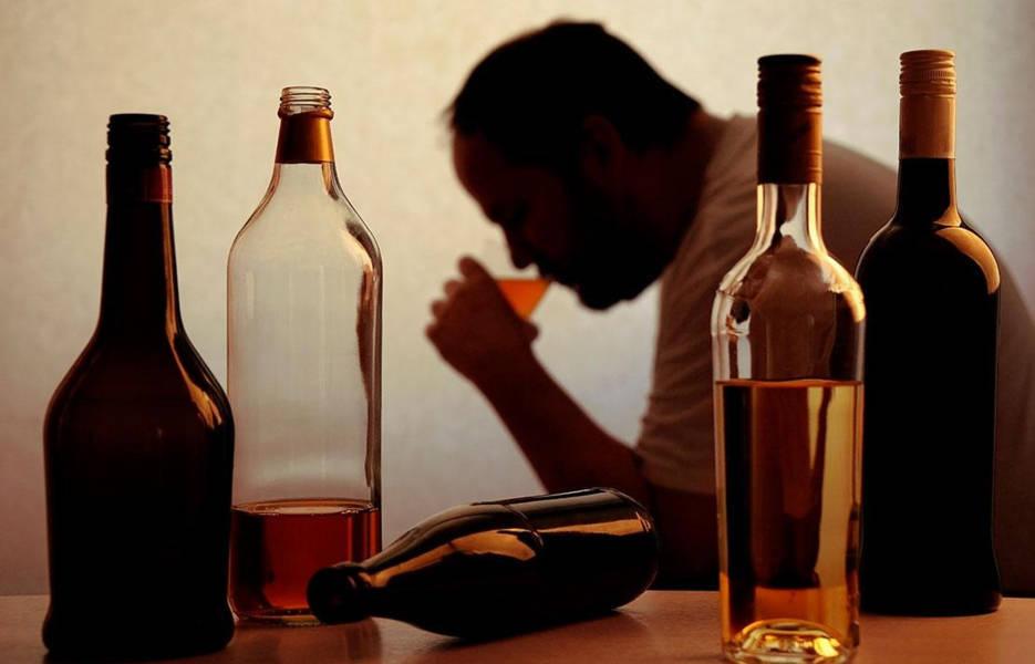 Sujeto pierde la vida en Axocomanitla por ingerir bebidas embriagantes 