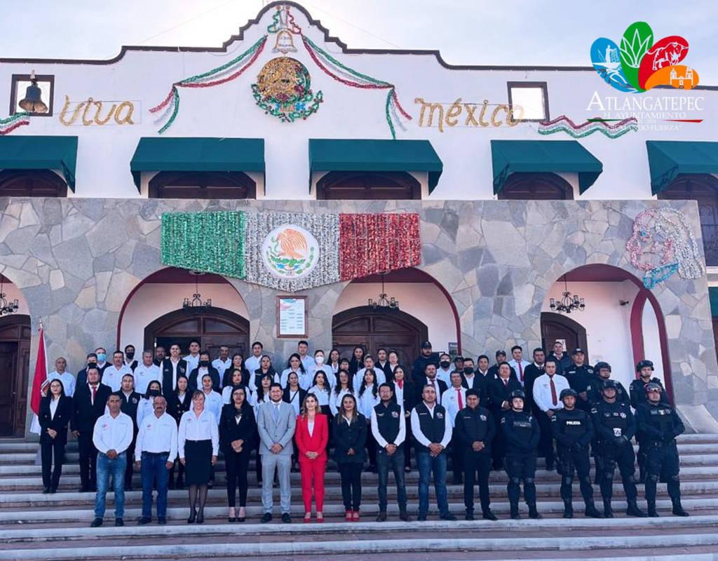 Llega septiembre y Alfredo Ponce fija el Bando Solemne en Atlangatepec 