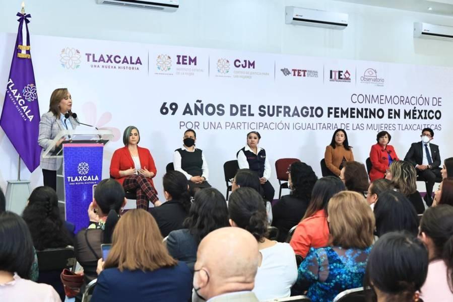 Encabezó Gobernadora Lorena Cuéllar conmemoración de los 69 años del sufragio femenino en México 