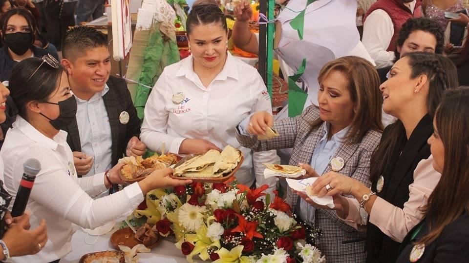 Xaltocan muestra su exquisita gastronomía en el Centro Expositor  