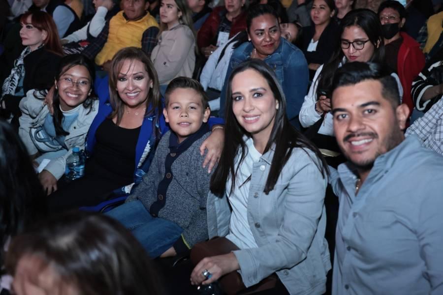Asistió gobernadora al foro del artista de la “Gran Feria de Tlaxcala 2022”