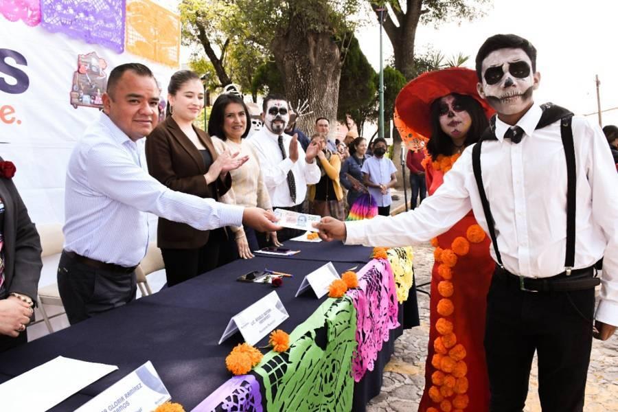 Exitosa celebración del Día de Muerto en San Pablo Apetatitlán