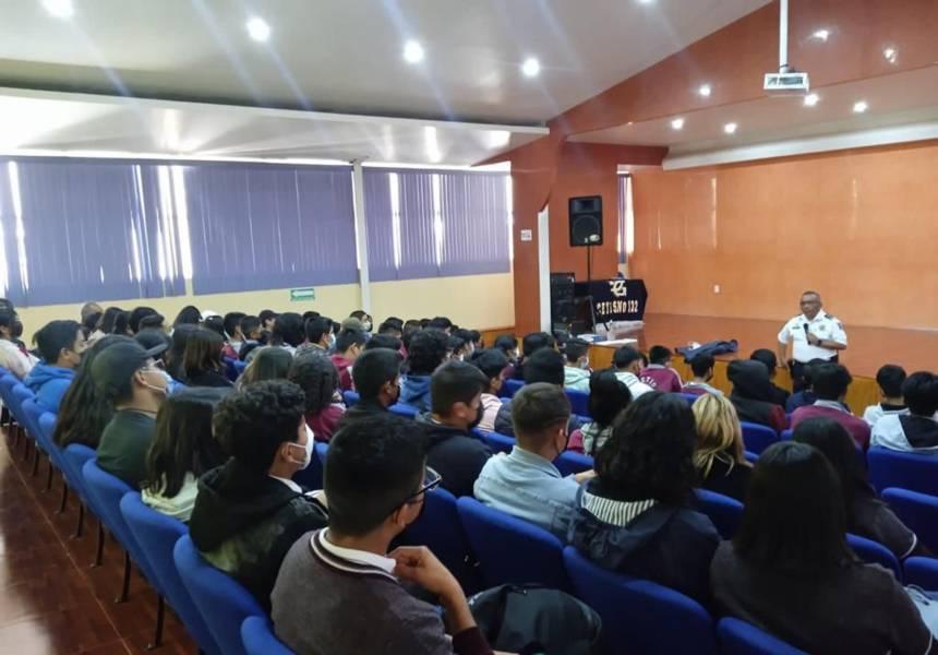 Imparten en Chiautempan pláticas a jóvenes como parte del programa “Juventud segura”