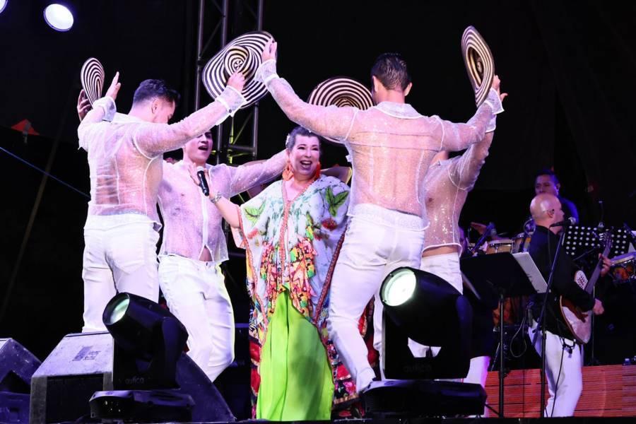 Conquista Margarita la Diosa de la Cumbia al público de la "Gran Feria Tlaxcala 2022"