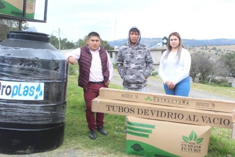 José Luis Hernández entrega apoyos enTopilco en Xaltocan