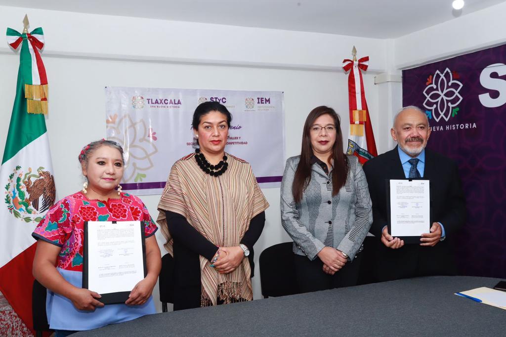 Signan convenio STYC e IEM para impulsar los derechos de las mujeres en el ámbito laboral