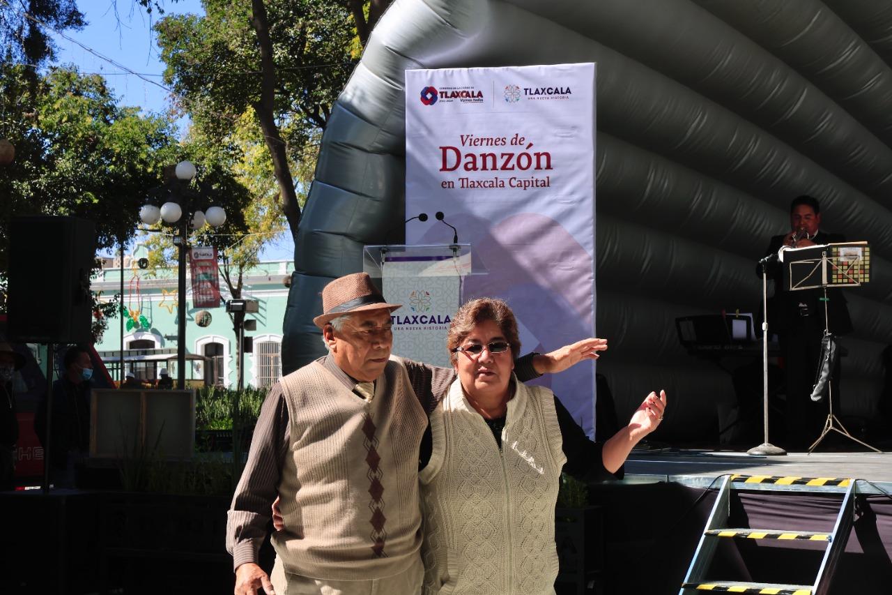 Reinauguró Gobernadora Lorena Cuéllar tradicional “Viernes De Danzón” en Tlaxcala Capital