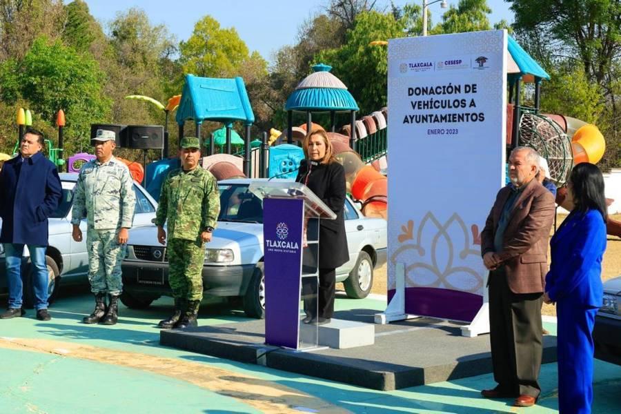 Gobierno del estado y OFS entregan 12 vehículos para reforzar seguridad