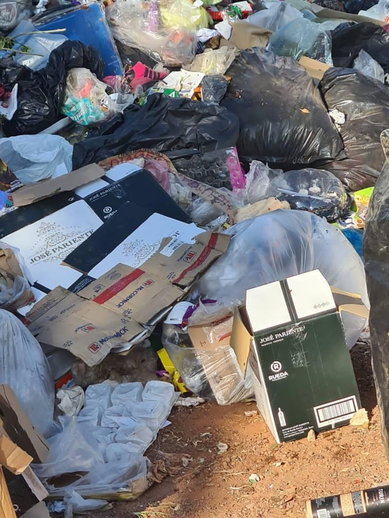 Denuncian tiradero de basura a un costado del Centro Expositor de Apizaco 