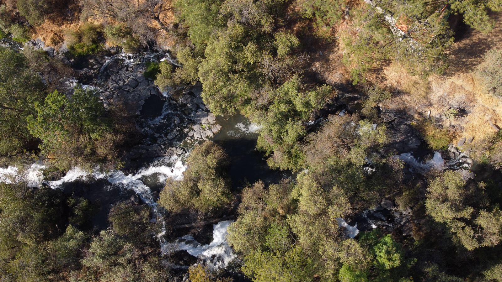 Vista aérea de la cascada de Atlihuetzía