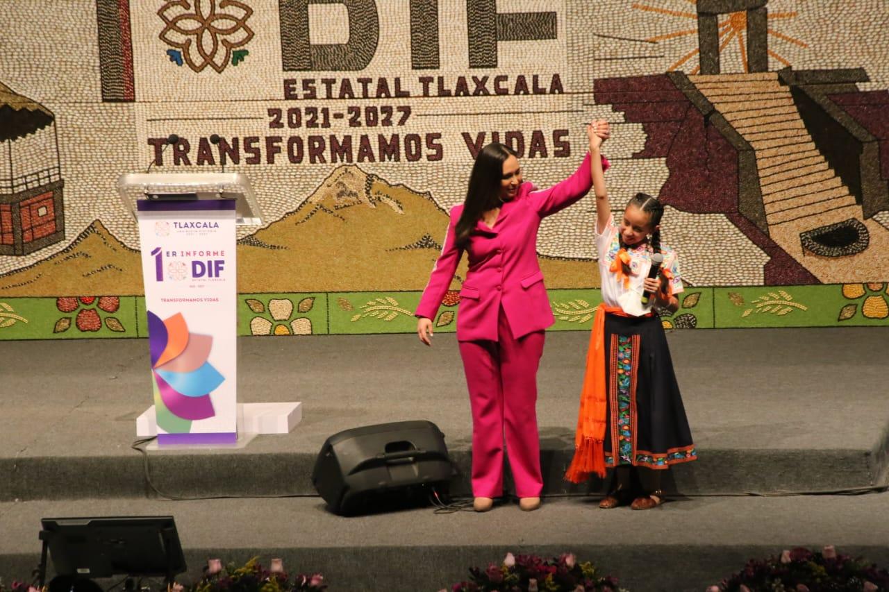 Realiza Mariana Espinosa de los Monteros, primer informe del DIF estatal de Tlaxcala 