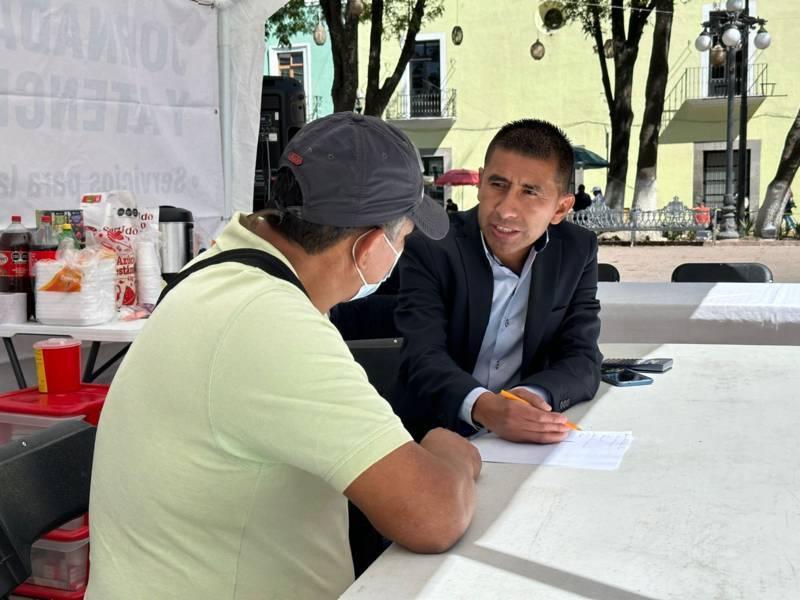 Realizan Jornada de salud visual y atención integral en la plaza Xicohténcatl 