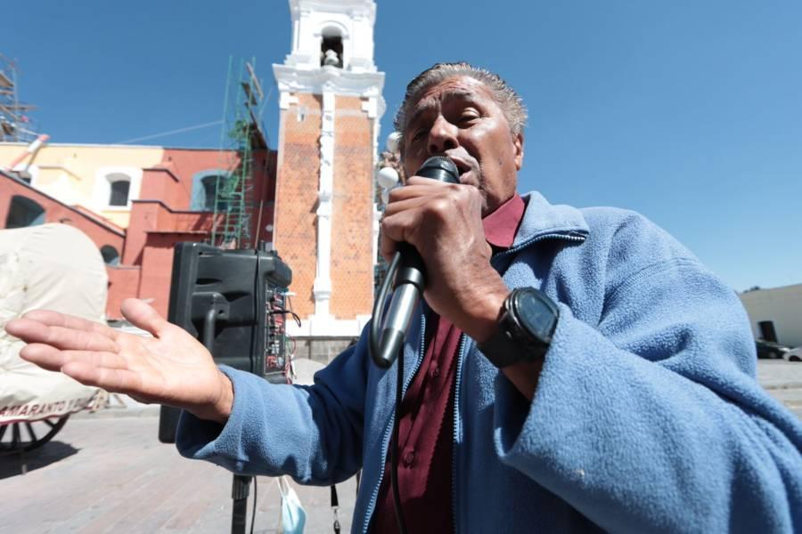 Don Francisco Hernández, 54 años cantándole a la ciudad 
