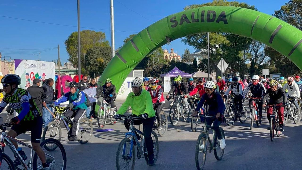 Participaron más de 100 ciclistas en el programa “Biciteando Tlaxcala”, en Ixtenco