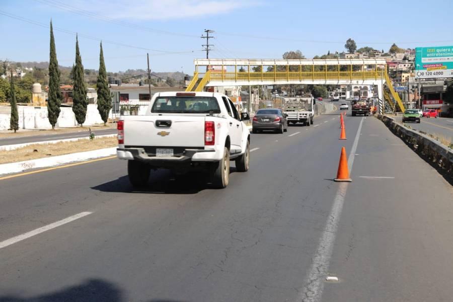 Realizan trabajos de mantenimiento de carreteras en la zona del Trébol