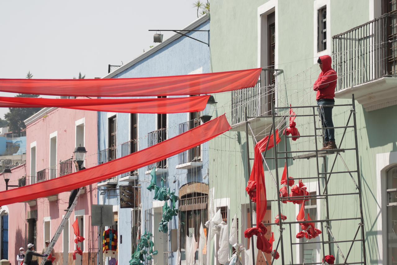 Tlaxcala tricolor en las calles de la capital por el Día de la Bandera