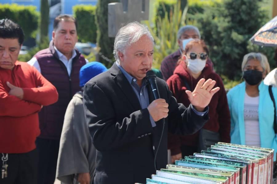 Entregan habitantes firmas para iniciar juicio de revocación de mandato en Chiautempan 