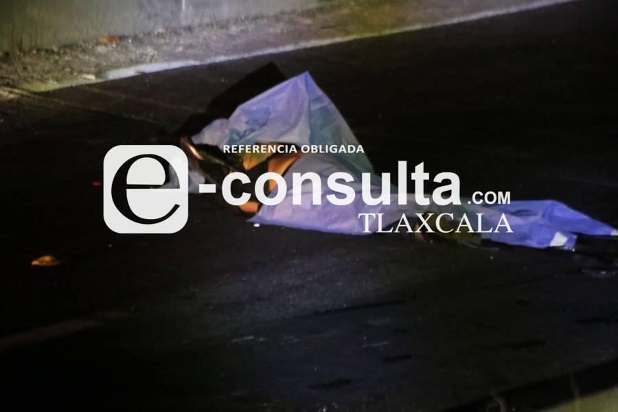 Muere hombre tras chocar su vehículo en la vía corta Chiutempan-Puebla, a la altura de San Pablo del Monte