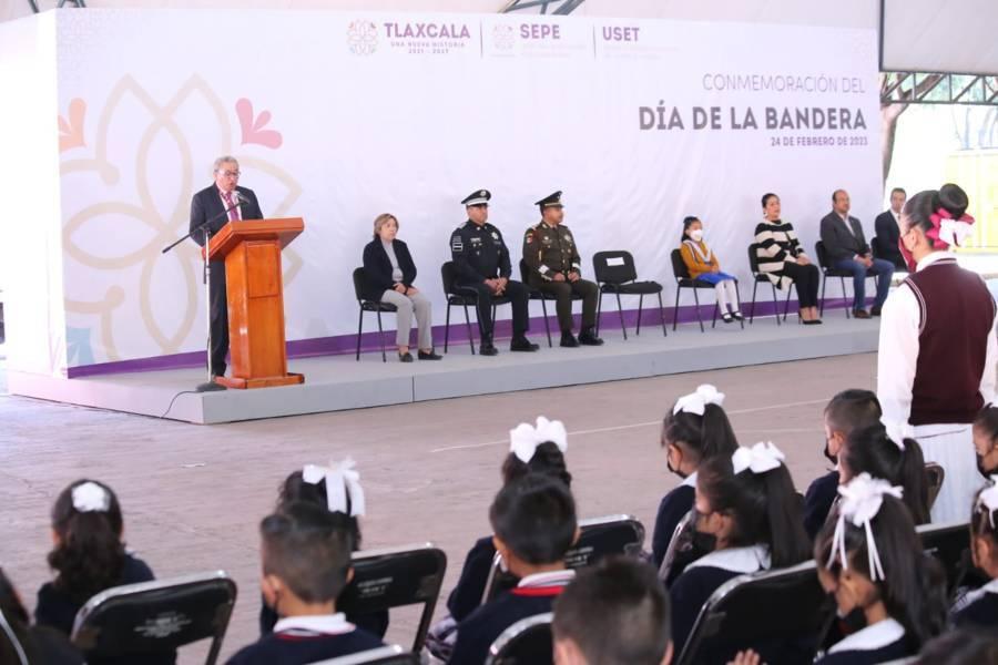 Celebran el Día de la Bandera en Tlaxcala