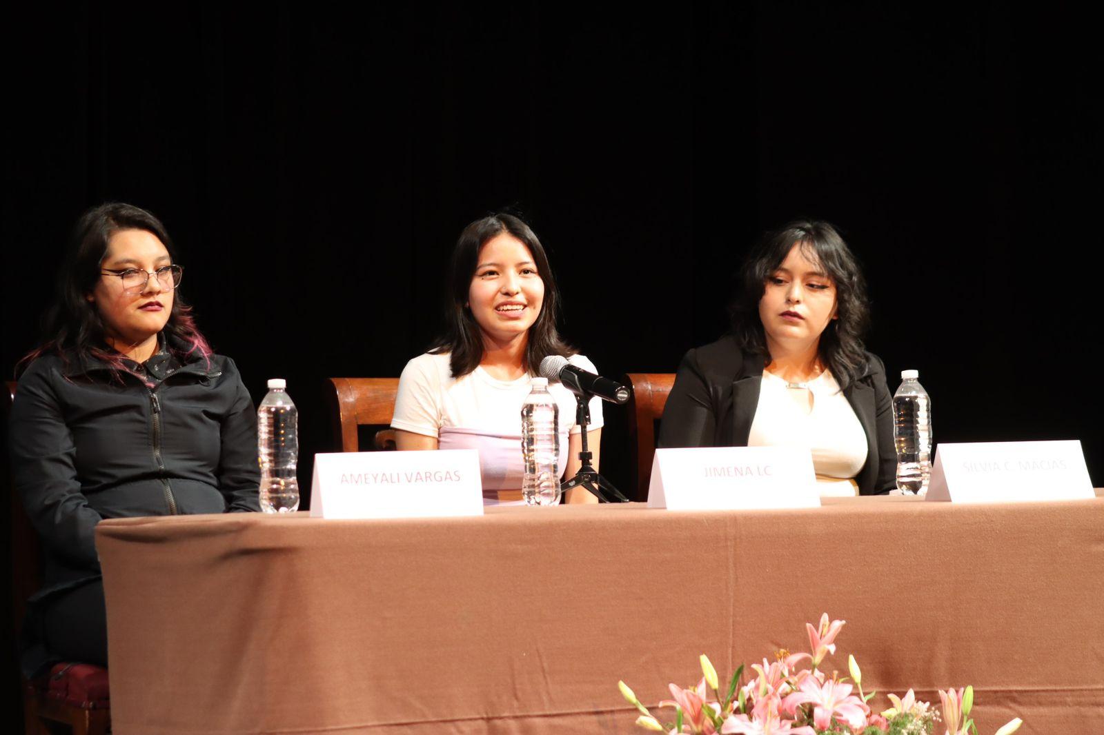 Conversatorio Mujeres y Arte en Tlaxcala 
