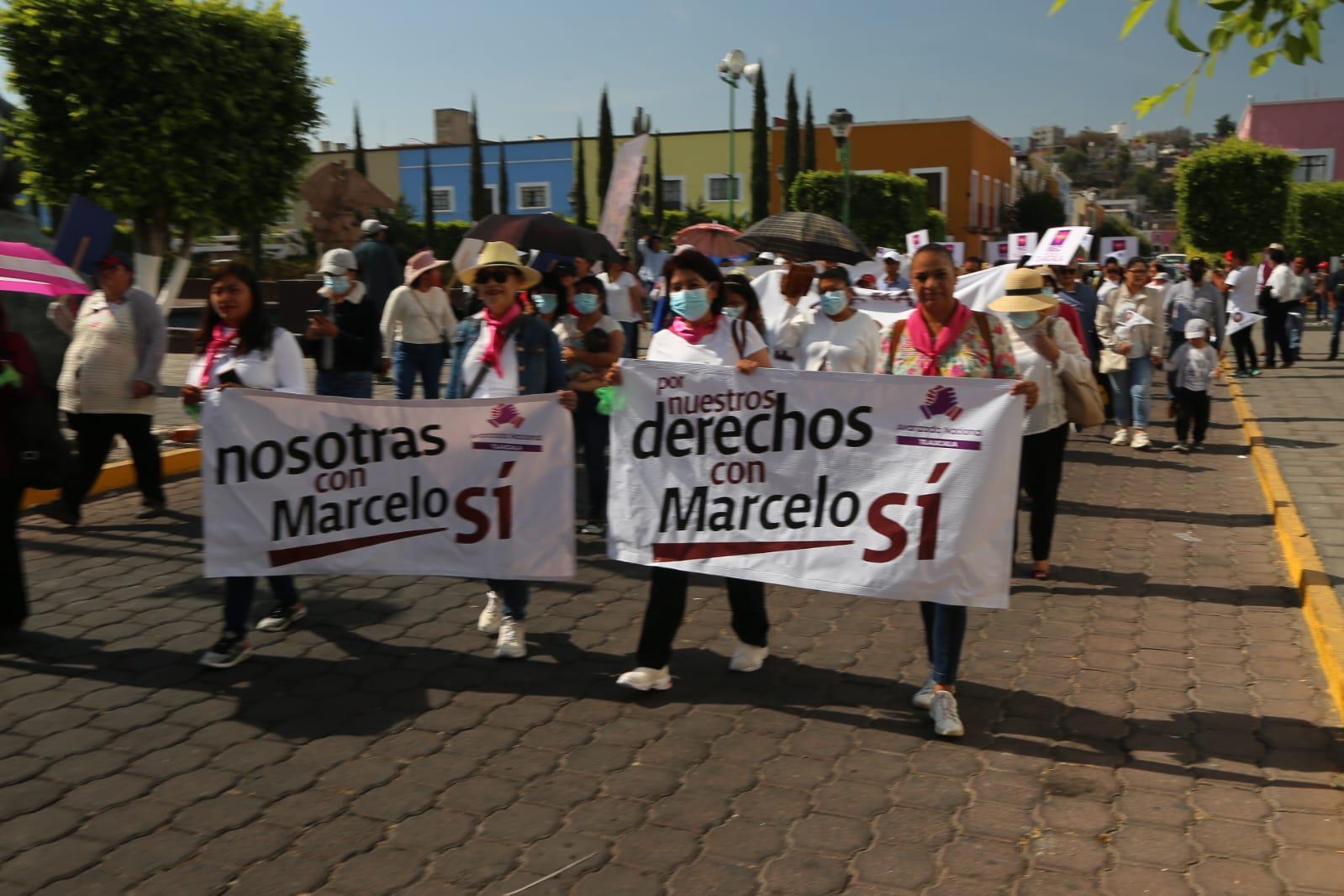 Mujeres realizan caminata a favor de Marcelo Ebrard 