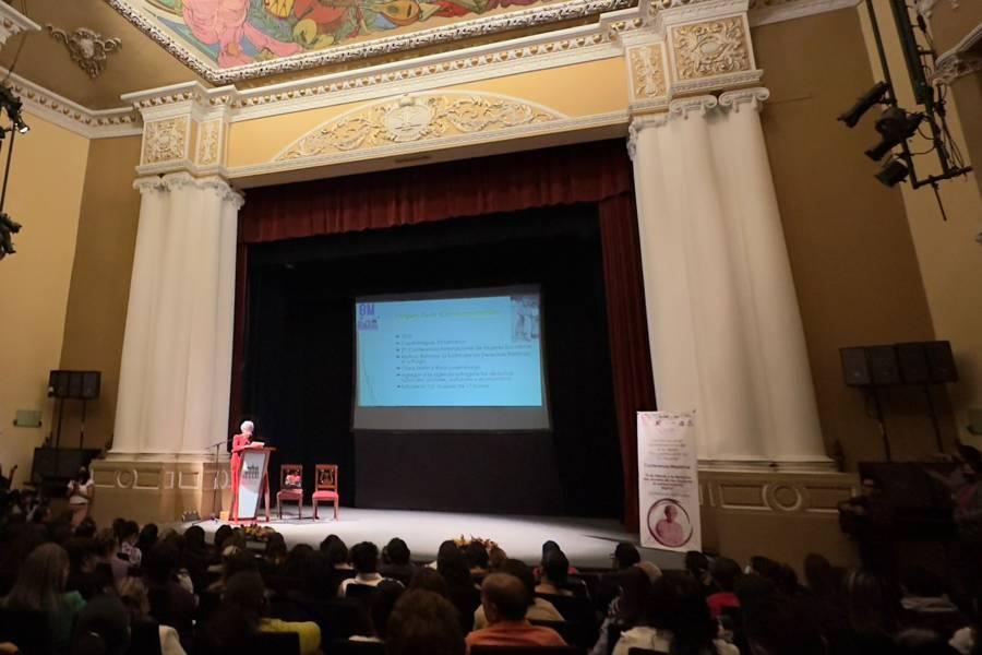 Conferencia Magistral “8M y el derecho del acceso de las mujeres al conocimiento digital”