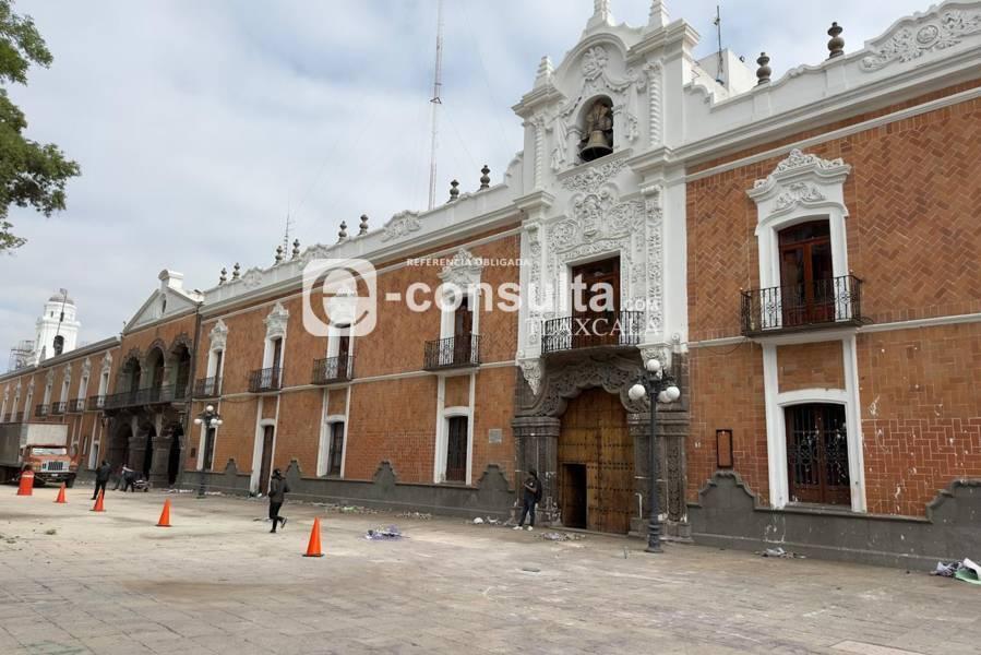 Así luce el Palacio de Gobierno de Tlaxcala un día después del 8M 