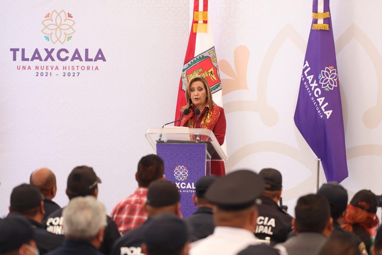 Atestiguó Gobernadora Lorena Cuéllar entrega de armamento a municipios 