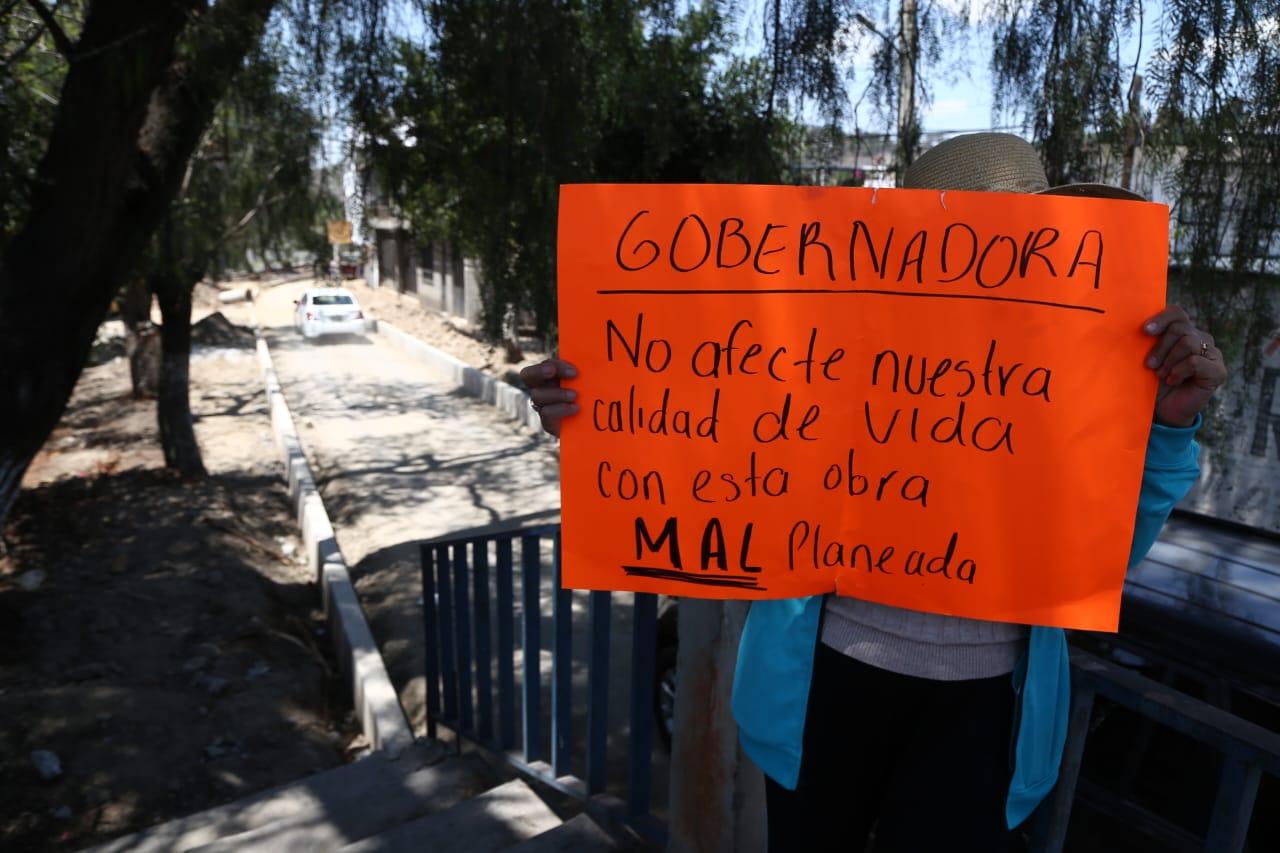 Bloquean por segundo día obras del Corredor Urbano sobre el primer tramo del Río Zahuapan 