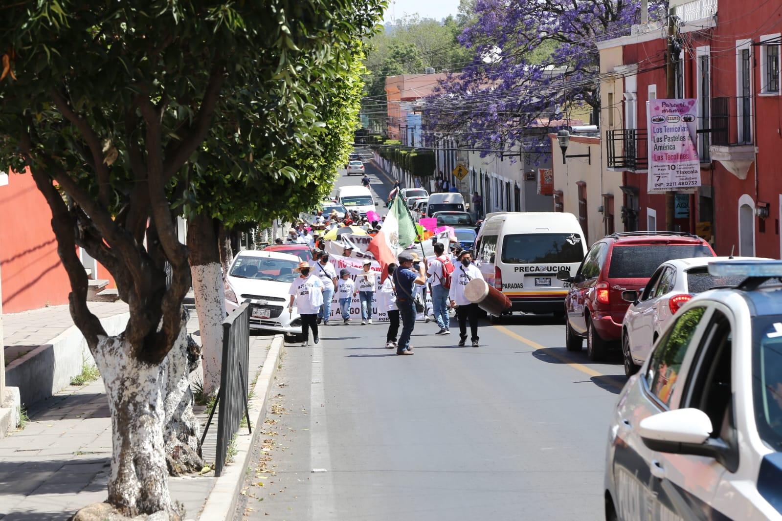 Hacia el CERESO de Tlaxcala marchan pobladores de Tlalcuapan 