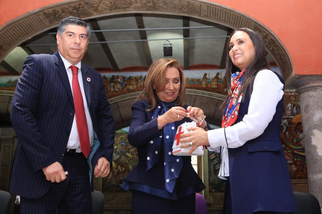 Presidió Gobernadora Lorena Cuéllar arranque de colecta anual de Cruz Roja Tlaxcala 