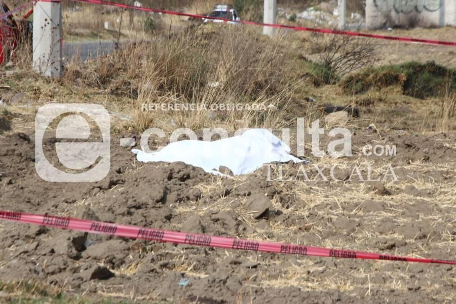 Maniatado y con huellas de violencia localizan cadáver de hombre en Tenancingo