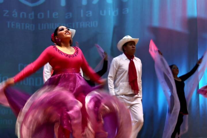 Celebra UATx día Internacional de la danza 