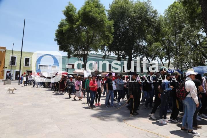Arriban alumnos, padres y docentes de CBTIS de Tlaxcala 