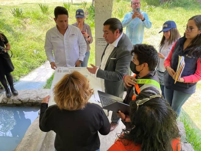 Recibe Eddy Roldán al Secretario del Medio Ambiente del Estado en la Reserva natural de las Cuevas en Contla